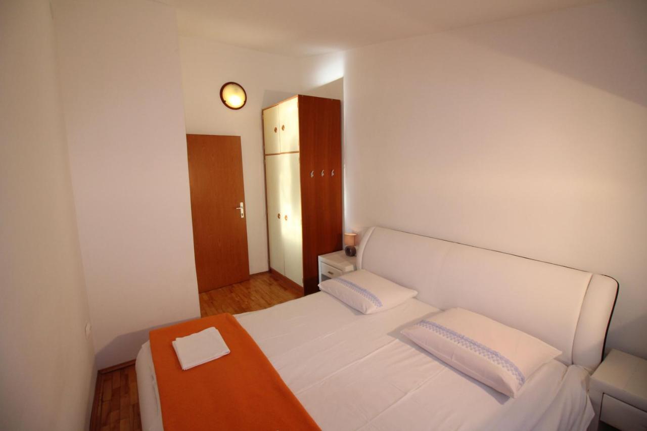 Apartment City Centre Free Parking 1&2 Floor Makarska Bagian luar foto