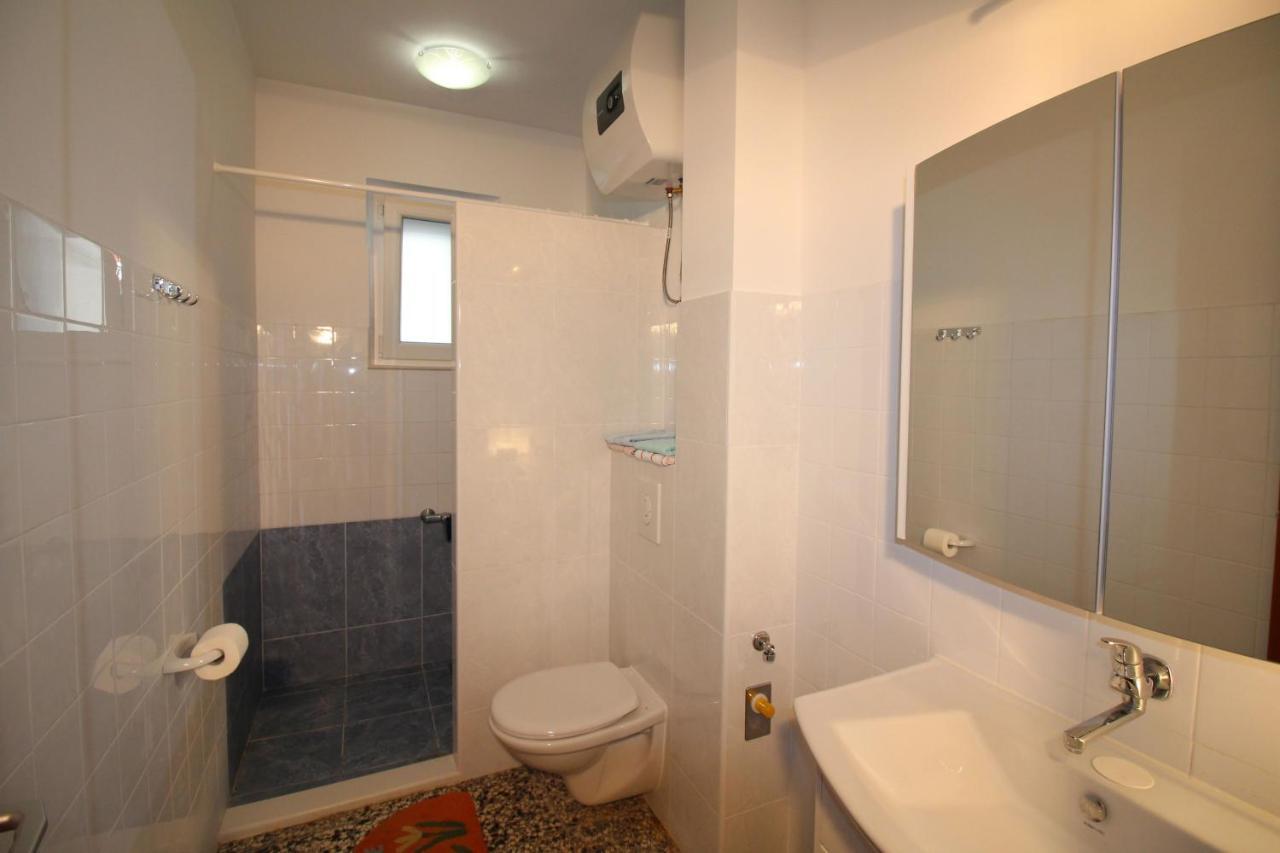 Apartment City Centre Free Parking 1&2 Floor Makarska Bagian luar foto